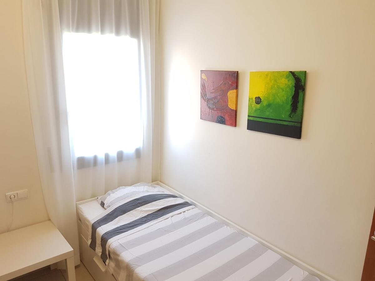 רוזס Beautiful Apartment 75M2 With View At The Beach, Pool, Parking מראה חיצוני תמונה