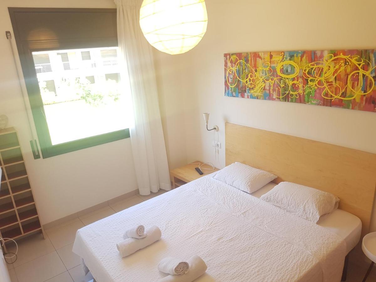 רוזס Beautiful Apartment 75M2 With View At The Beach, Pool, Parking מראה חיצוני תמונה