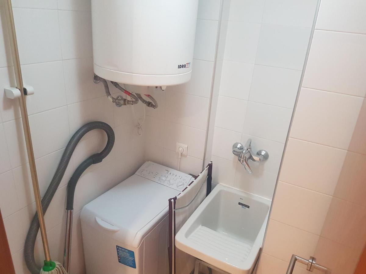 רוזס Beautiful Apartment 75M2 With View At The Beach, Pool, Parking מראה חיצוני תמונה